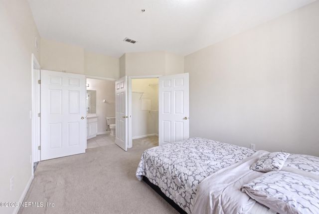 7801 POINT MEADOWS Drive 1402, Jacksonville, FL 32256