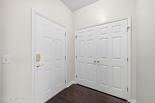 7801 POINT MEADOWS Drive 1402, Jacksonville, FL 32256