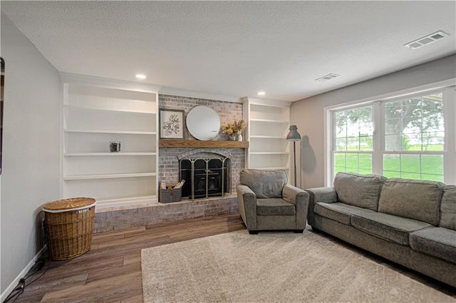 3705 W 213th Terrace, Bucyrus, KS 66013