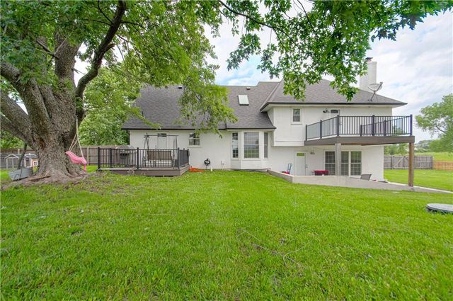 3705 W 213th Terrace, Bucyrus, KS 66013
