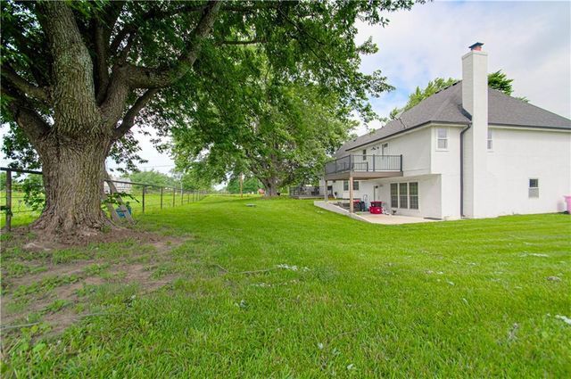 3705 W 213th Terrace, Bucyrus, KS 66013