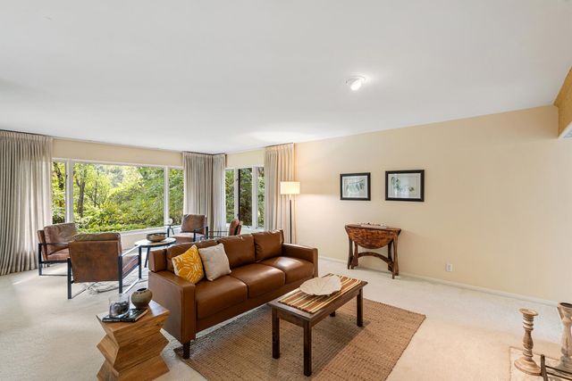 1907 Chevy Chase Boulevard, Kalamazoo, MI 49008