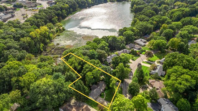 1907 Chevy Chase Boulevard, Kalamazoo, MI 49008