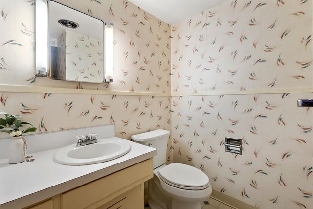 1907 Chevy Chase Boulevard, Kalamazoo, MI 49008