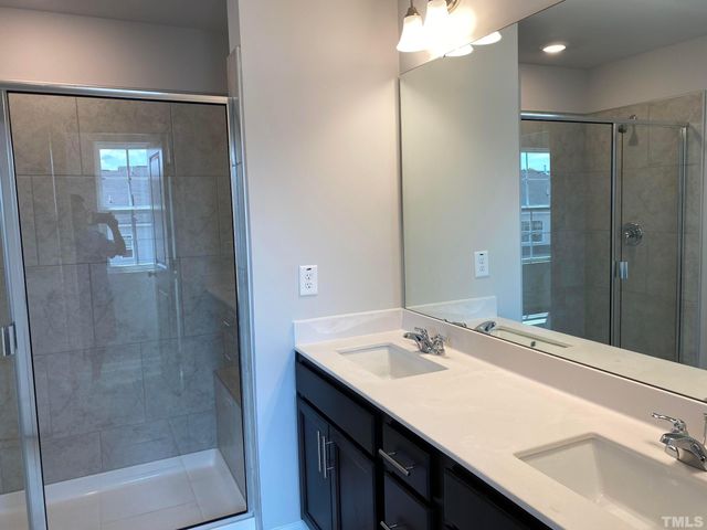 2022 Strickland Oak Way, Durham, NC 27703