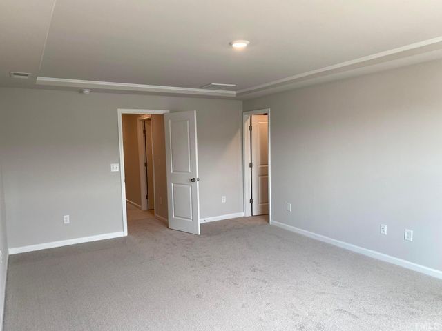 2022 Strickland Oak Way, Durham, NC 27703