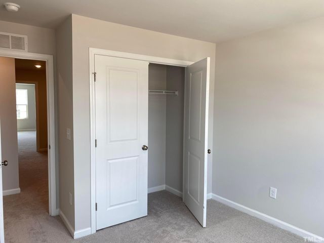 2022 Strickland Oak Way, Durham, NC 27703