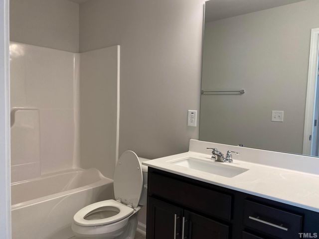 2022 Strickland Oak Way, Durham, NC 27703