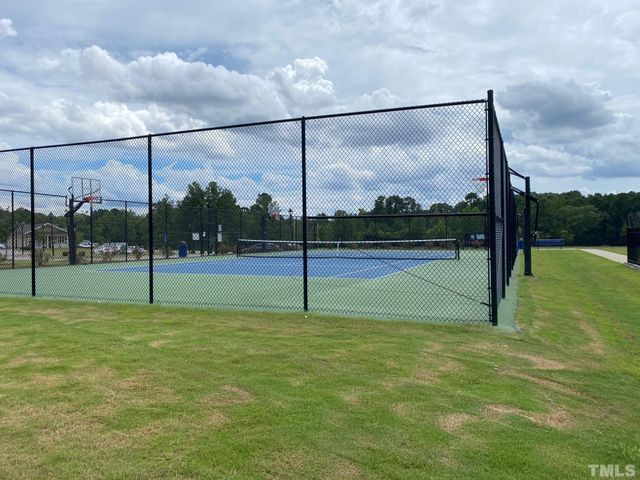 2022 Strickland Oak Way, Durham, NC 27703