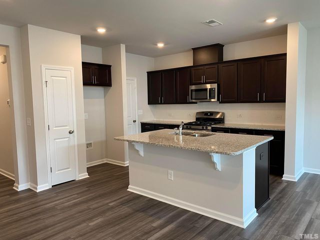 2022 Strickland Oak Way, Durham, NC 27703