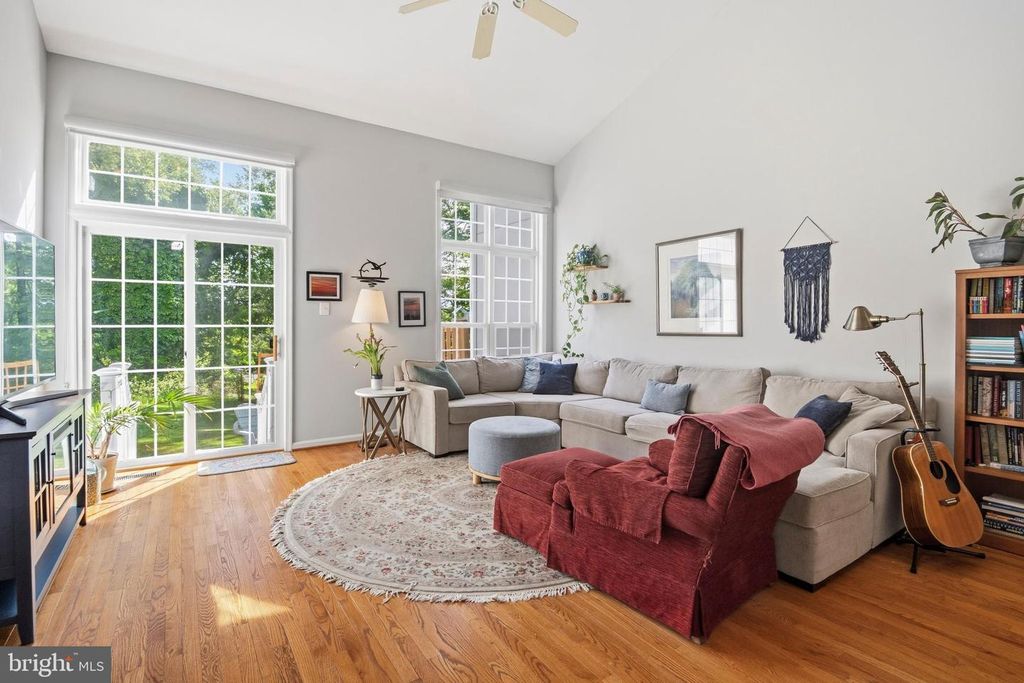 Image 16 of property listing at 8804 JOSHUA CT #8804, Pikesville, MD 21208