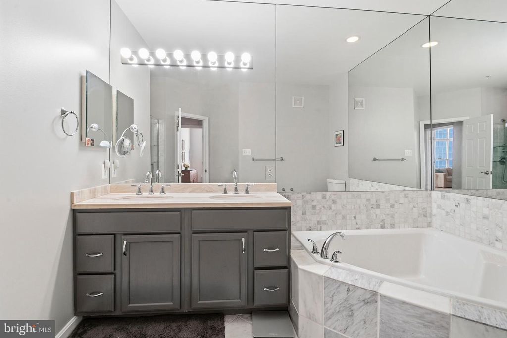 Image 19 of property listing at 8804 JOSHUA CT #8804, Pikesville, MD 21208