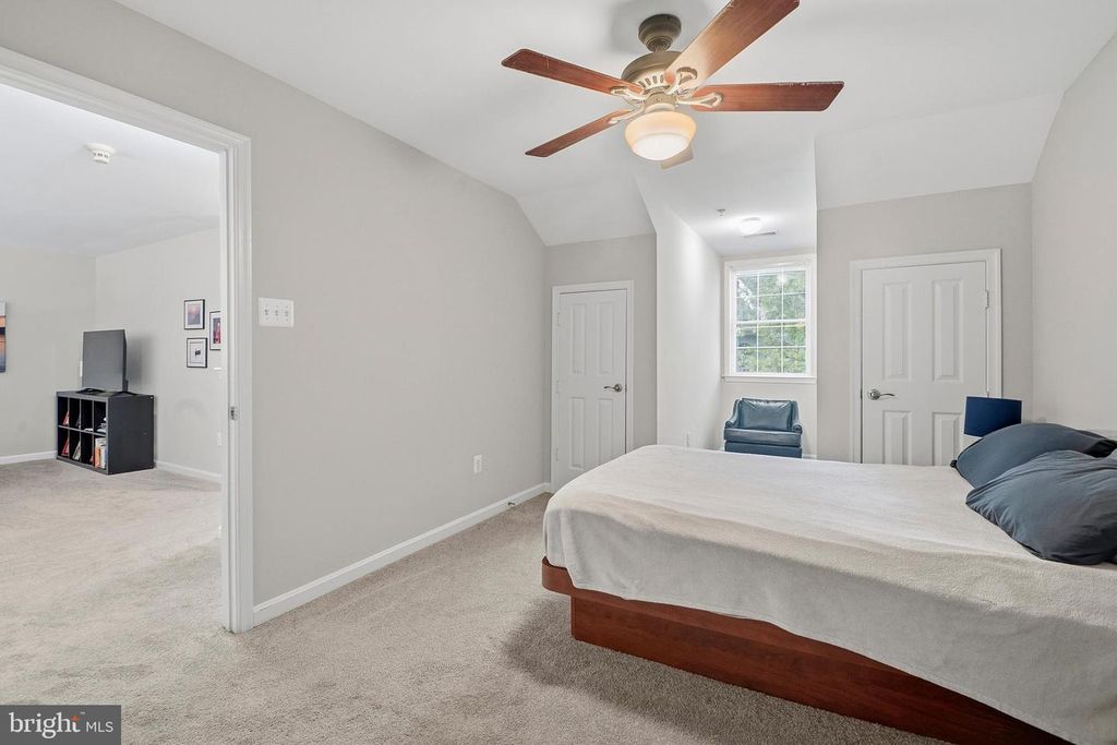 Image 26 of property listing at 8804 JOSHUA CT #8804, Pikesville, MD 21208