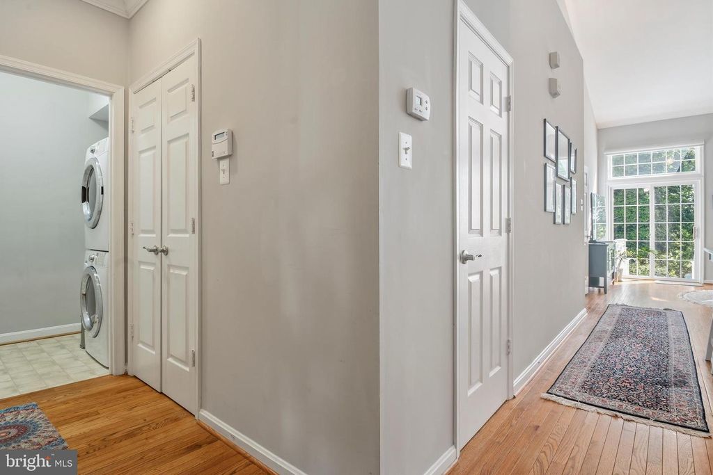 Image 9 of property listing at 8804 JOSHUA CT #8804, Pikesville, MD 21208