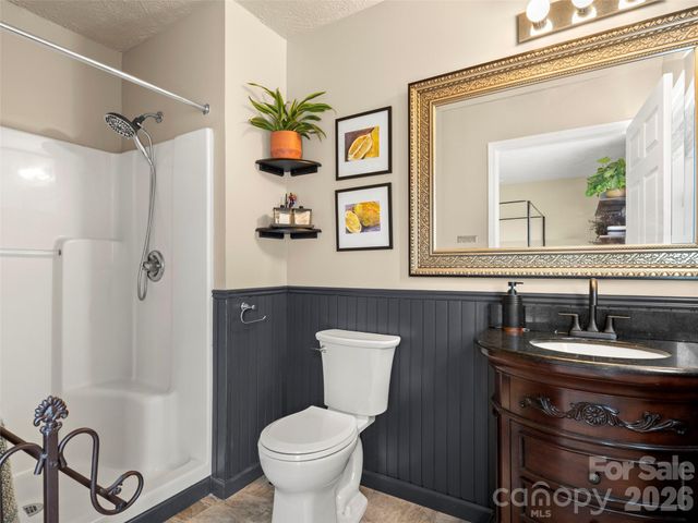 83 Church Street, Weaverville, NC 28787