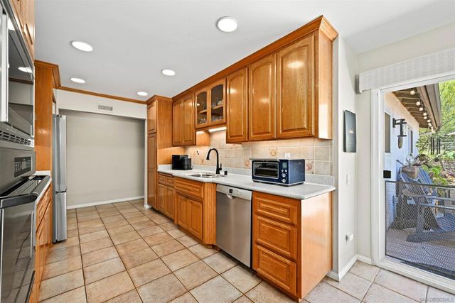 462 Dewane, El Cajon, CA 92020