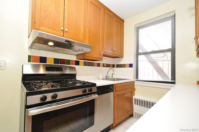 142 Garth Road 5S, Scarsdale, NY 10583