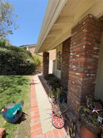 2100 Shady Brook dr, Thousand Oaks, CA 91362