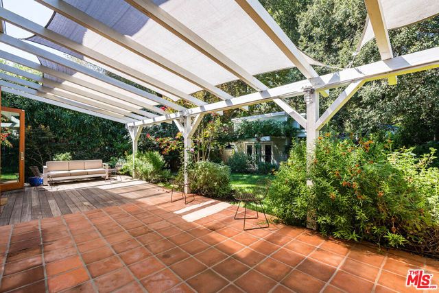 1446 Bonnell Drive, Topanga (los Angeles), CA 90290