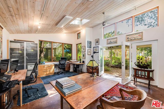1446 Bonnell Drive, Topanga (los Angeles), CA 90290