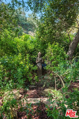 1446 Bonnell Drive, Topanga (los Angeles), CA 90290