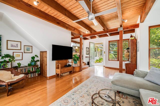 1446 Bonnell Drive, Topanga (los Angeles), CA 90290