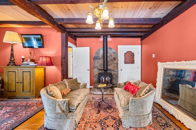 3059 Airport Road, Warren, VT 05674