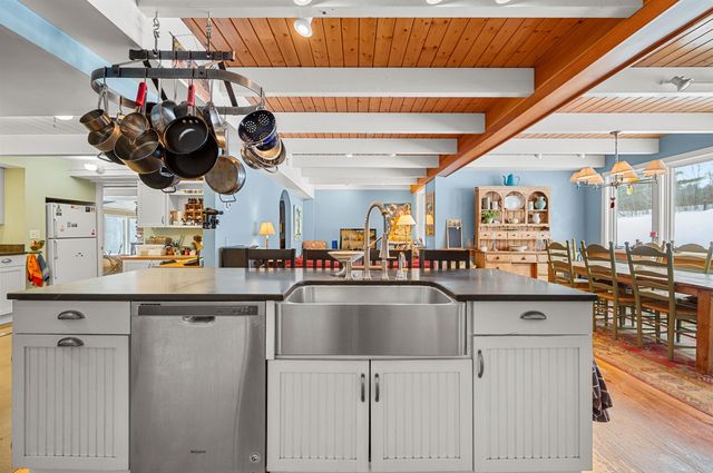 3059 Airport Road, Warren, VT 05674