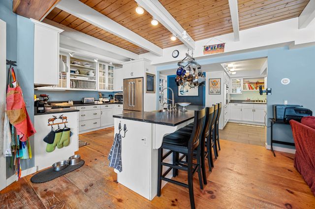 3059 Airport Road, Warren, VT 05674