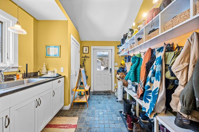 3059 Airport Road, Warren, VT 05674