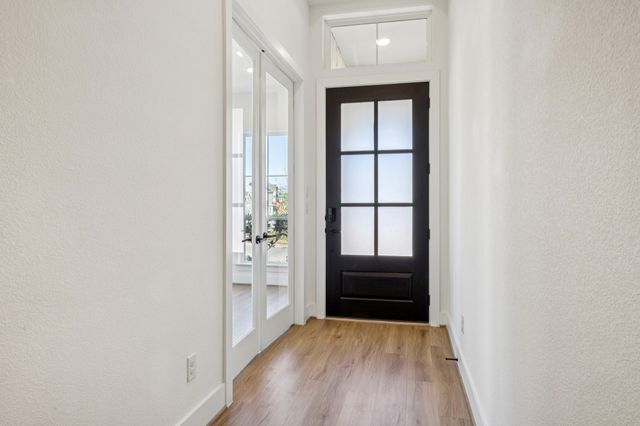 2100 Pleasant Run Lane, Fort Worth, TX 76008