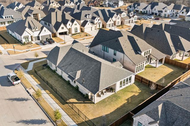 2100 Pleasant Run Lane, Fort Worth, TX 76008