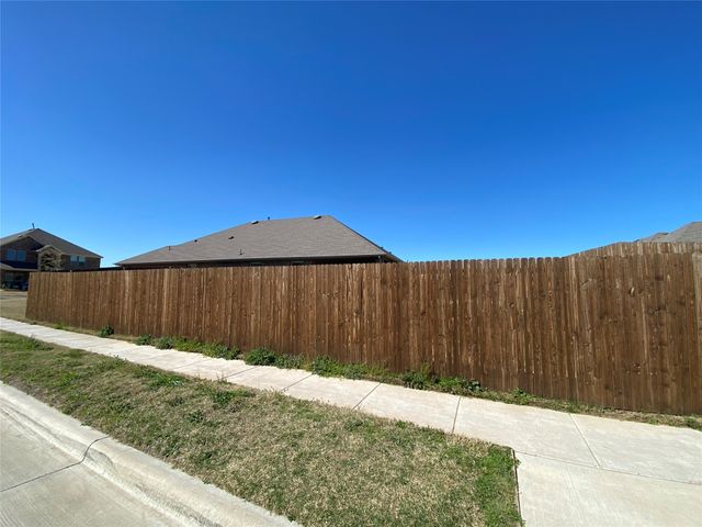 215 Condor Pass, Caddo Mills, TX 75135