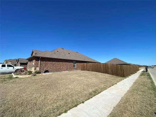 215 Condor Pass, Caddo Mills, TX 75135