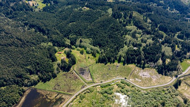 94010 N Way Lane, North Bend, OR 97459