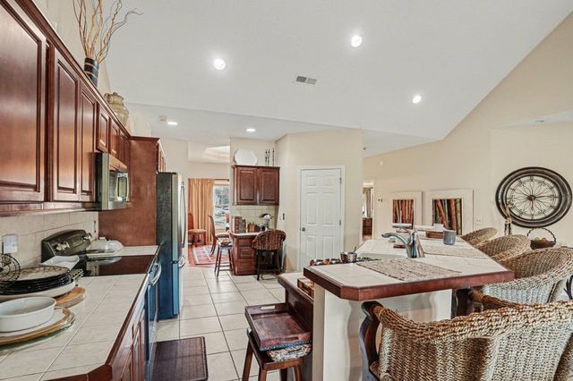 355 Foxtail Dr., Longs, SC 29568