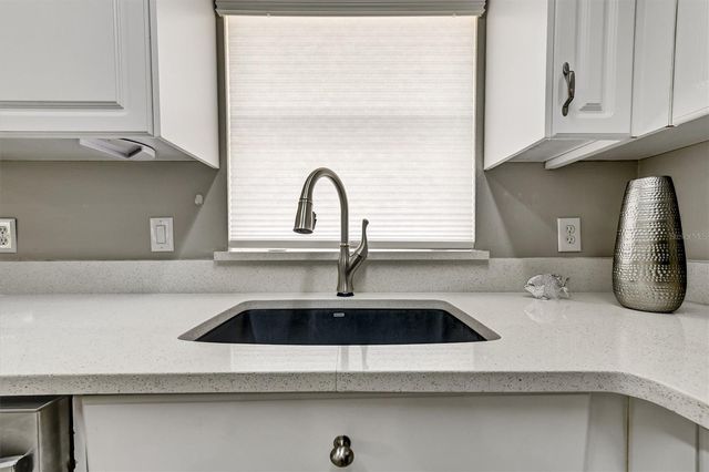 1272 JASMINE LAKE DRIVE, Tarpon Springs, FL 34689