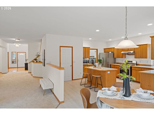 15460 Sw 145TH Ter, Portland, OR 97224