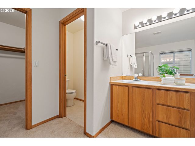 15460 Sw 145TH Ter, Portland, OR 97224