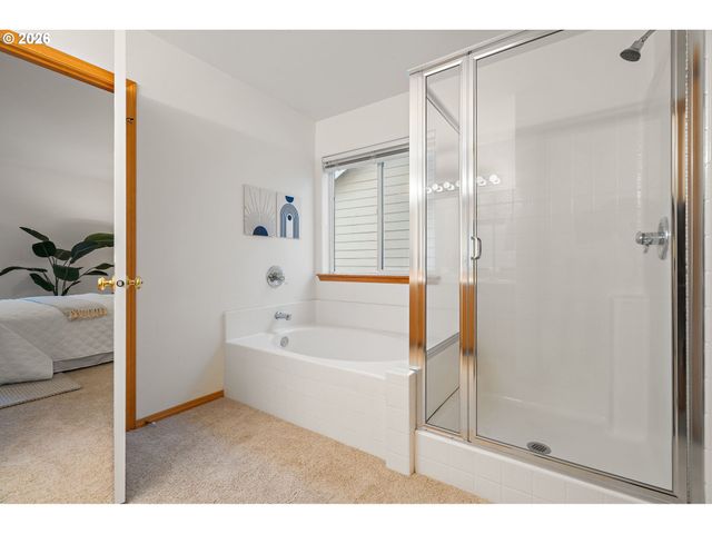 15460 Sw 145TH Ter, Portland, OR 97224