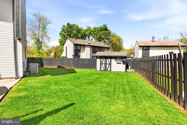 24 ROBERTSON RD, East Windsor, NJ 08520