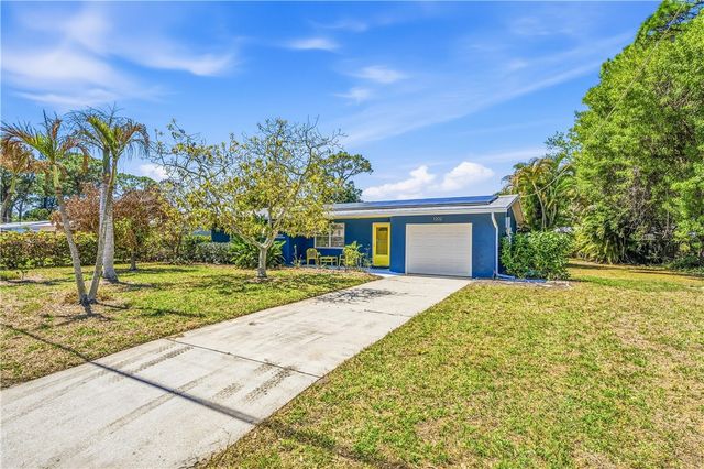1202 SE Madison Avenue, Stuart, FL 34996