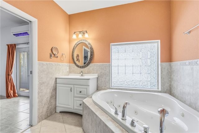 1202 SE Madison Avenue, Stuart, FL 34996