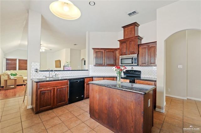 4102 Blue Jay Drive, Mission, TX 78572