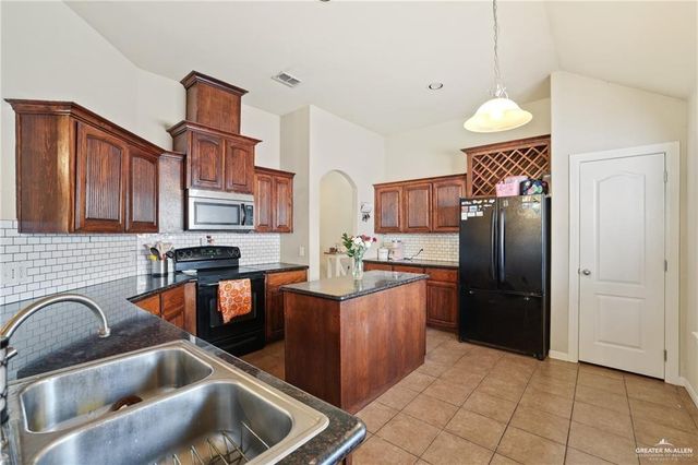 4102 Blue Jay Drive, Mission, TX 78572