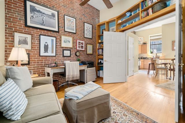 8 Dartmouth Street 5, Boston, MA 02116
