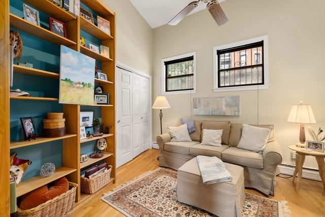 8 Dartmouth Street 5, Boston, MA 02116