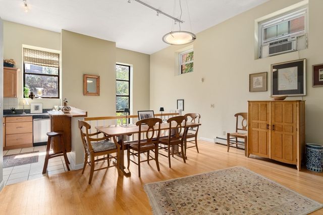 8 Dartmouth Street 5, Boston, MA 02116