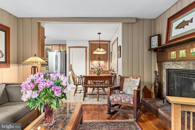 409 S 5TH ST, North Wales, PA 19454