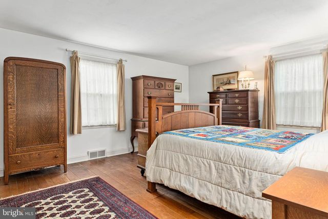 409 S 5TH ST, North Wales, PA 19454